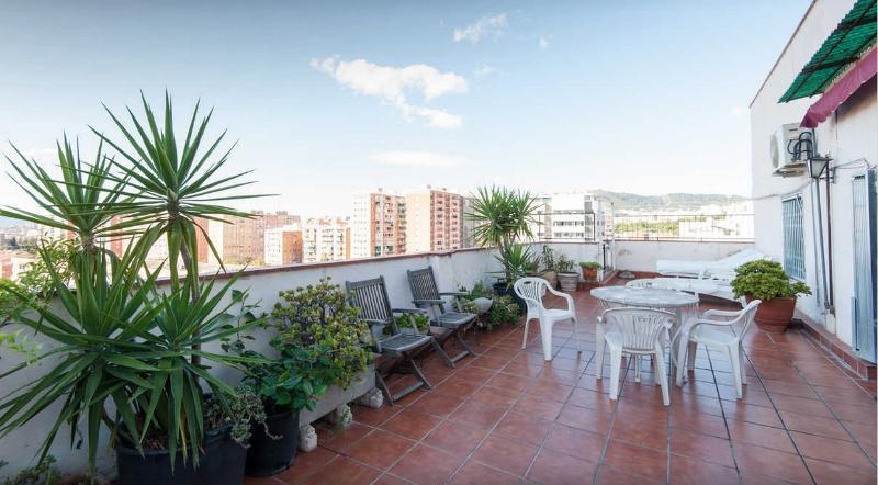 Castel Apartments L'Hospitalet de Llobregat Luaran gambar